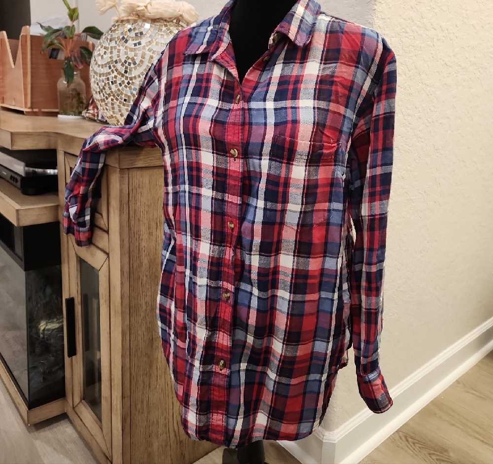 American Eagle Oversized Plaid Shirt - Red and Blue